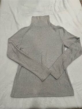 Express Gray Turtleneck Long Sleeve Brushed Knit Sweater Top - Medium